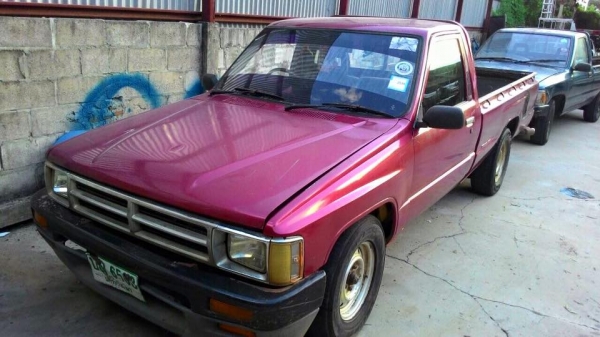 ฮีโร่. ตัวสุดท้ายไมค์มีวัดรอบ เครื่องติด.ขับขี่ได้ แต่ซาบมีเสียง . คัสชีสวยเดิมตลอดเส้น กะบะไม่ผุ. สีสันพอได้ เอกสารพร้อมครบ สนใจ 0930693225