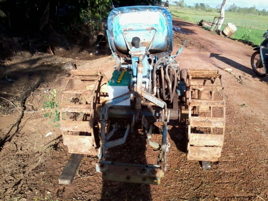 ขายโครงรถไถไทยประดิฐษ์มีไฮดรอริคใบดันหน้า ราคา 13000