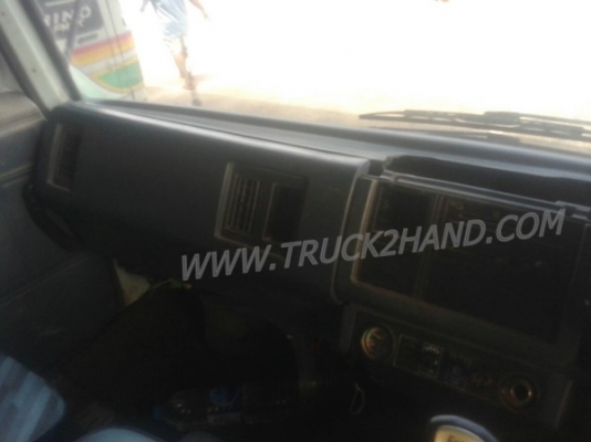 รถบรรทุก 10 ล้อดัมพ์ ISUZU ROCKY