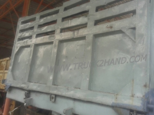 รถบรรทุก 10 ล้อดัมพ์ ISUZU ROCKY