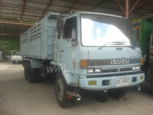 รถบรรทุก 10 ล้อดัมพ์ ISUZU ROCKY