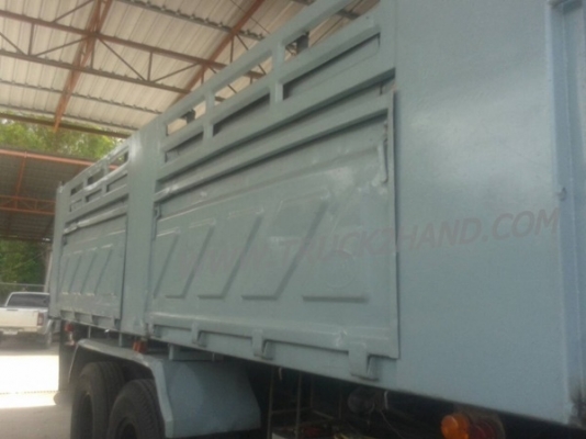 รถบรรทุก 10 ล้อดัมพ์ ISUZU ROCKY