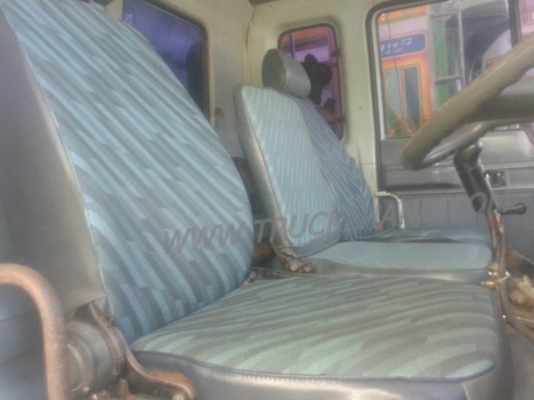 รถบรรทุก 10 ล้อดัมพ์ ISUZU ROCKY