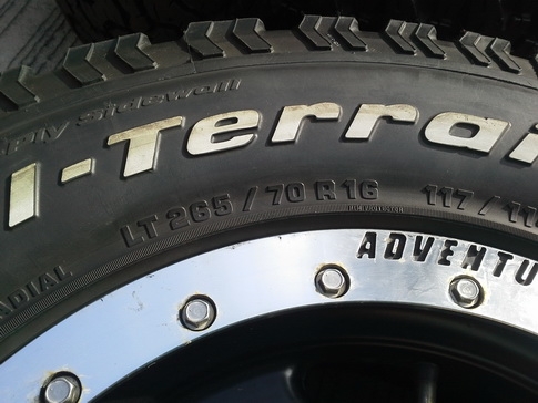 Max + BF All 265/70/16 ปลายปี11 สวยๆ 1ชุด