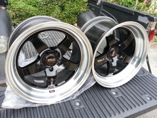 ขอบ18 กว้าง11  มีคู่เดียว