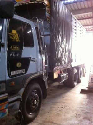 รถฮีโน่ 10 ล้อ รั้ว ( ไม่ดั้ม )  FL1J  210 แรงม้า.    สนใจติดต่อ  081 - 6079515