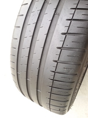 ขายยาง225/40/18 ปี 12 MICHERLIN PRILOT3 2 เส้น ขายยาง225/40/18 ปี 12 MICHERLIN PRILOT3 2 เส้น