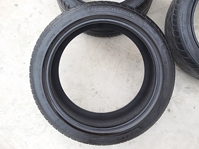 ขายยาง225/45/18 ปี 4812 GOODYEAR Efficicnt RFT  2 เส้น