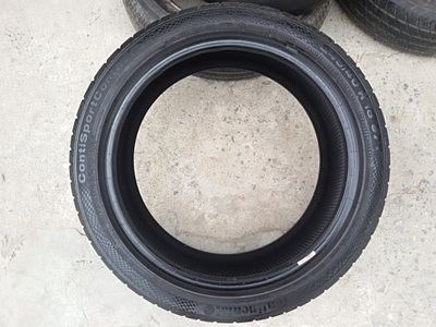ขายยาง245 40 18 ปี 0713 CONTI  2 เส้น