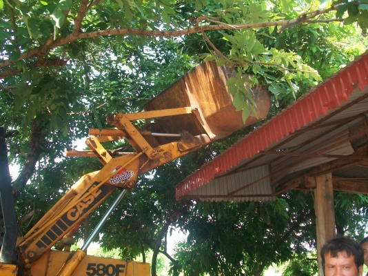 ขายรถหน้าตักหลังขุด case  580F (4x4)