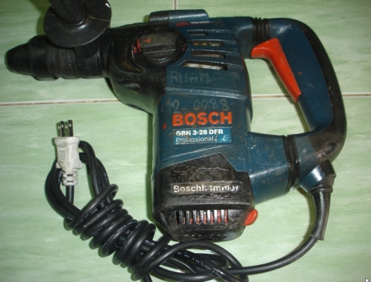ขายสว่านโรตารี่ 3 ระบบ BOSCH รุ่น GBH 3-28 DFR(800w.)