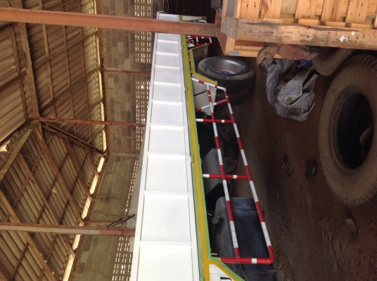 ขายหกล้อมือสองสภาพดี เครื่อง195อีซุ พร้อมตู้