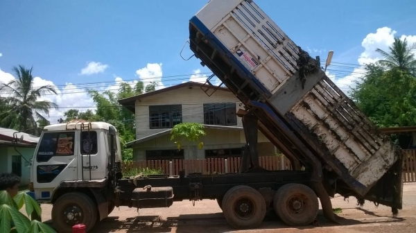 ขาย 10 ล้อดั้ม ไอ้หลง FN527M-TD สภาพสวยเดิมๆ เครื่อง 6D16 195 แรงม้า คัสซีสวย เกียร์ 10 สปีด เบรคใหญ่ เพลาบุ๋ม ทะเบียนพร้อมโอน