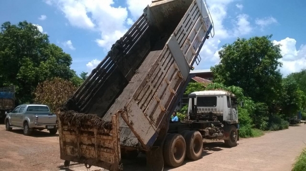 ขาย 10 ล้อดั้ม ไอ้หลง FN527M-TD สภาพสวยเดิมๆ เครื่อง 6D16 195 แรงม้า คัสซีสวย เกียร์ 10 สปีด เบรคใหญ่ เพลาบุ๋ม ทะเบียนพร้อมโอน