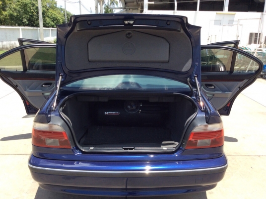 ขายรถ BMW E39 523I ปี97 เครื่องเดิมๆ 2.4 เกียร์ออโต้ทริปโทนิก ติดแก๊ส LPG ระบบหัวฉีด ไฟฟ้าทั้งคัน เบาะหนังแท้สวยๆปรับไฟฟ้า ลายไม้สวย พวงมาลัยมัลติฟังก์ชั่น แอร์ดิจิตอล airbag/abs ตัวถังสวยเดิมสีเงาสวย แม็กAC17" รถขับดีมาก ช่วงล่างแน่นๆ รถสวยพร้อมใช้ง ขายรถ BMW E39 523I ปี97 เครื่องเดิมๆ 2.4 เกียร์ออโต้ทริปโทนิก ติดแก๊ส LPG ระบบหัวฉีด ไฟฟ้าทั้งคัน เบาะหนังแท้สวยๆปรับไฟฟ้า ลายไม้สวย พวงมาลัยมัลติฟังก์ชั่น แอร์ดิจิตอล airbag/abs ตัวถังสวยเดิมสีเงาสวย แม็กAC17" รถขับดีมาก ช่วงล่างแน่นๆ รถสวยพร้อมใช้ง