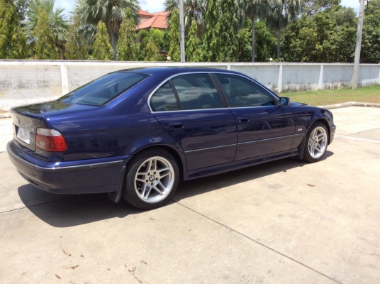 ขายรถ BMW E39 523I ปี97 เครื่องเดิมๆ 2.4 เกียร์ออโต้ทริปโทนิก ติดแก๊ส LPG ระบบหัวฉีด ไฟฟ้าทั้งคัน เบาะหนังแท้สวยๆปรับไฟฟ้า ลายไม้สวย พวงมาลัยมัลติฟังก์ชั่น แอร์ดิจิตอล airbag/abs ตัวถังสวยเดิมสีเงาสวย แม็กAC17" รถขับดีมาก ช่วงล่างแน่นๆ รถสวยพร้อมใช้ง ขายรถ BMW E39 523I ปี97 เครื่องเดิมๆ 2.4 เกียร์ออโต้ทริปโทนิก ติดแก๊ส LPG ระบบหัวฉีด ไฟฟ้าทั้งคัน เบาะหนังแท้สวยๆปรับไฟฟ้า ลายไม้สวย พวงมาลัยมัลติฟังก์ชั่น แอร์ดิจิตอล airbag/abs ตัวถังสวยเดิมสีเงาสวย แม็กAC17" รถขับดีมาก ช่วงล่างแน่นๆ รถสวยพร้อมใช้ง