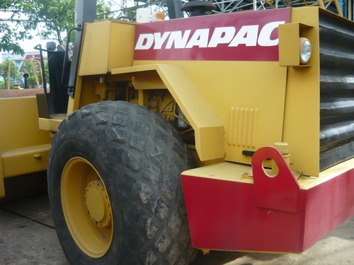 รถบดสั่นสะเทือน 10 ตัน Dynapac CA251 รถเก่านอก นำเข้าจากญี่ปุ่น โดยตรง