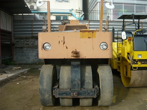 รถบด 9 ล้อยาง Kawasaki KR20 เก่านอกนำเข้าจากญี่ปุ่น ยังไม่ผ่านการใข้งานในไทย 100\%  ราคาย่อมเยาว์