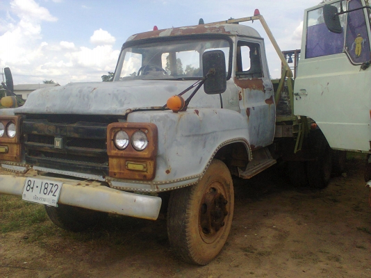 รถเทนเลอร์สิบล้อหัวยาว6bb145แรง