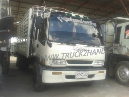 รถบรรทุก 6 ล้อ ISUZU กระบะบรรทุก 195 แรงม้า