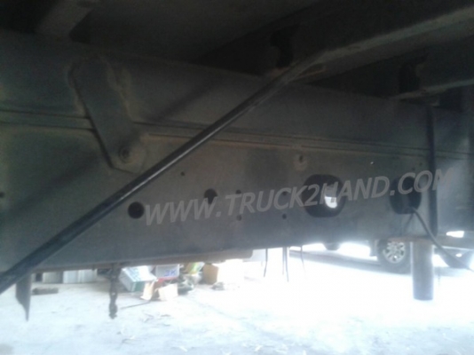 รถบรรทุก 6 ล้อ ISUZU กระบะบรรทุก 195 แรงม้า