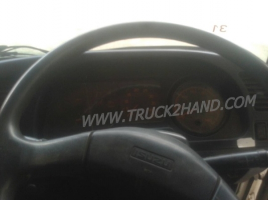 รถบรรทุก 6 ล้อ ISUZU กระบะบรรทุก 195 แรงม้า