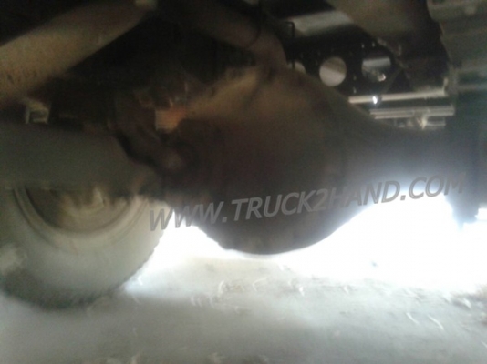 รถบรรทุก 6 ล้อ HINO สมอทอง