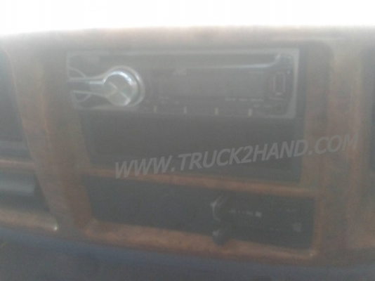 รถบรรทุก 6 ล้อ HINO สมอทอง