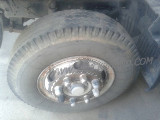 รถบรรทุก 6 ล้อ HINO สมอทอง