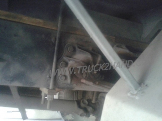 รถบรรทุก 6 ล้อ HINO สมอทอง