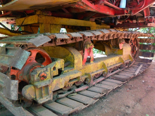 ขายรถเกี่ยวเกษตรพัฒนา อุ้ม 2ตัน ตัวเดิน 10 เครื่อง Hino 195 เทอร์โบ หน้าเกี่ยว 2.8 ปั้มไดกิ้นคู่22 สนใจติดต่อ 0808255385,0810707634 ฉลาดศิลป์