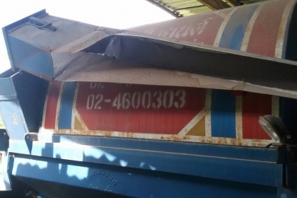 ขายครับของถูกมาอีกแล้วครับผม TL4ล้อกลาง. เครื่อง74 พร้อมกะบะ และตู้สีข้าว. จัมโบ6ฟุตขยาย