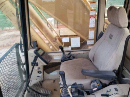 **2,400,000 บ.ต่อรอง/// แบคโฮ CAT 350 สวยเดิม **ขาย CAT 350 แบคโฮ รุ่นใหญ่ ขนาด 49ตัน HYD.EXCAVATOR CATERPILLAR 350 ปี1995 ซีเรียล.*7RK00330* สภาพเก่านอก ประมูลจาก JSSR. ไม่ค่อยได้ใช้งาน ครับ ใช้งาน 1x,xxx ชั่วโมง เครื่องเดิม ปั้มเดิม ไฟฟ้าเต็ม เครื่องCAT