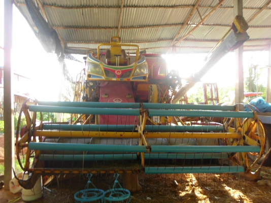 ขายรถเกี่ยวข้าวเกษตรพัฒนา รุ่นไอ้หนุ่มไวไฟ ขายรถเกี่ยวข้าวเกษตรพัฒนา รุ่นไอ้หนุ่มไวไฟ