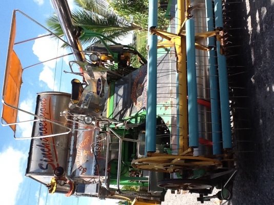 ขายรถเกี่ยวข้าวสินเจริญยนต์ ตัวเดิน19htเครื่องjo8c เทอร์โบแม่ปั้มไดกิ้น22ลอนเลอร์11ลูก