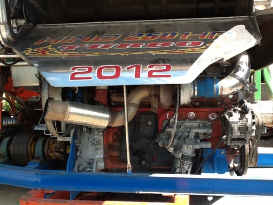 ขายรถเกี่ยวข้าวสินเจริญยนต์ ตัวเดิน19htเครื่องjo8c เทอร์โบแม่ปั้มไดกิ้น22ลอนเลอร์11ลูก