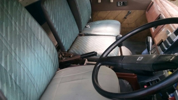 หกล้อใหญ่ อีซูซุ TFR ร็อค195แรง ยาว7.20ม สภาพดีสวยพร้อมใช้งาน ทะเบียนพร้อมโอน ( ราคา 580,000 บ ) ต่อรองได้ครับ