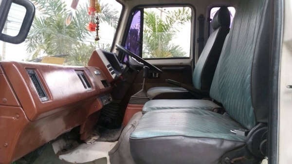 หกล้อใหญ่ อีซูซุ TFR ร็อค195แรง ยาว7.20ม สภาพดีสวยพร้อมใช้งาน ทะเบียนพร้อมโอน ( ราคา 580,000 บ ) ต่อรองได้ครับ