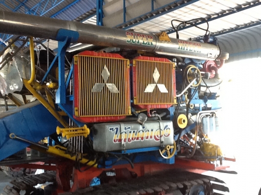 ขายรถเกี่ยวข้าวศิษย์เจริญตัวเดิน12htนอกเครื่องมิสซู 6m61 เทอร์โบแม่ปั้มไดกิ้น23