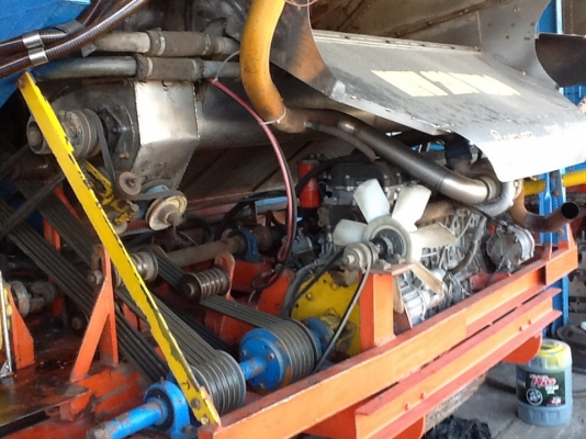 ขายรถเกี่ยวข้าวศิษย์เจริญตัวเดิน12htนอกเครื่องมิสซู 6m61 เทอร์โบแม่ปั้มไดกิ้น23