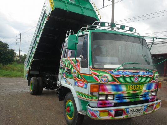 6ล้อ ISUZU ROCKY ดั๊ม เครื่อง 175 แรง เบรคจิ๊ฟฟี่ พวงมาลัยพาว์เวอร์ ช่วงล่างใหญ่ หัวดี เครื่องดี ครัทซีสวย ยาง825 รถสวยพร้อมใช้งาน ขาย 600,000 บาท( ศุภากร 081-4252943)