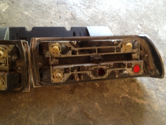 ขายไฟท้าย BMW E28