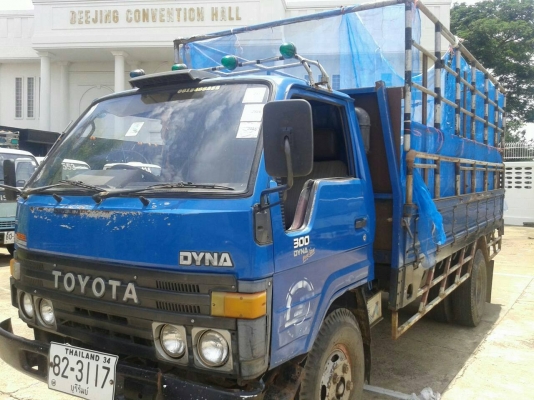 ขายด่วนหกล้อTOYOTA115ปี35สภาพพร้อมใช้เอกสารชุดโอนพร้อมโทร0843923995