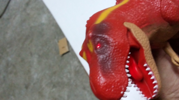 ไดโนเสาร์ บังคับด้วยรีโมทแบบสาย ใช้ถ่าน บังคับได้ 4 แบบ