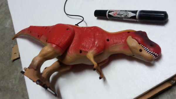 ไดโนเสาร์ บังคับด้วยรีโมทแบบสาย ใช้ถ่าน บังคับได้ 4 แบบ