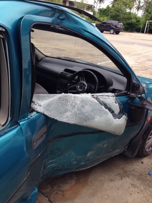 ขายเป็นอะไหล่ครับ รถขับได้ครับเกียร์ออโต่