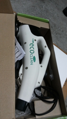 เครื่องฉีดพุ่นไอน้ำร้อนทำความสะอาดฆ่าเชื้อโรค Bearmax รุ่น Hand eco clean มีไอน้ำออกมาพุ่นสิ่งต่างได้ตามต้องการ