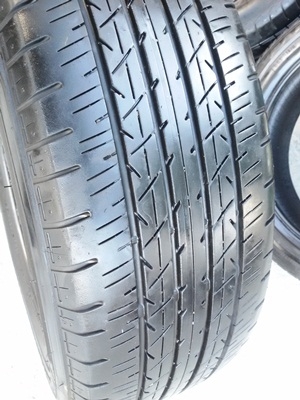 ขายยาง215/60/16 ปี 0214 BRIDGESTONE ER33  4 เส้น