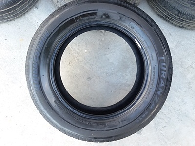 ขายยาง215/60/16 ปี 0214 BRIDGESTONE ER33  4 เส้น