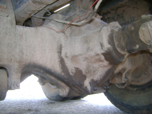 เทรนเลอร์ EH 700  168 แรง เกียร์กลาง พวงมาลัยเพาเวอร์   ราคา  225,000 บาท